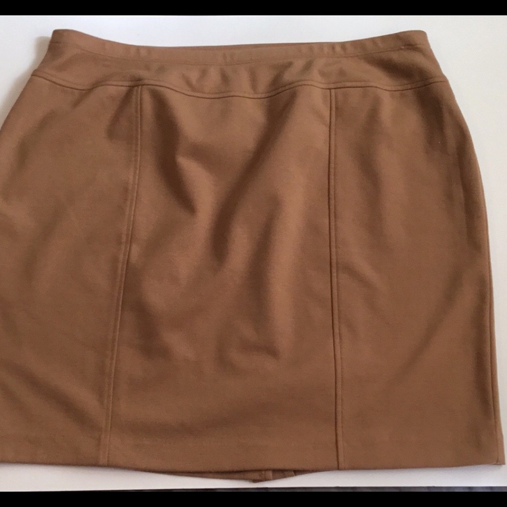 Elastic waist skirt - no zipper no buttons!